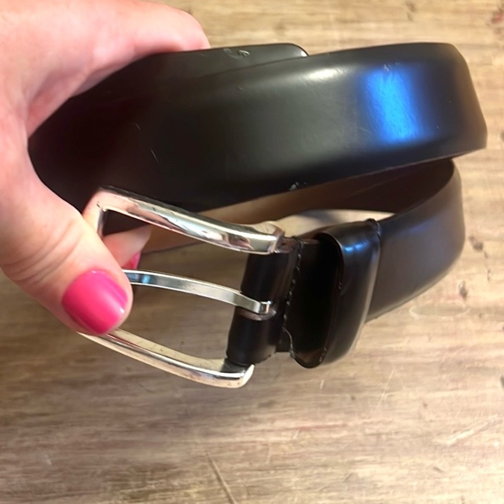 Allen Edmonds,Midland Avenue Belt,Men's Classic Black Leather #19015,EUC,Size 32